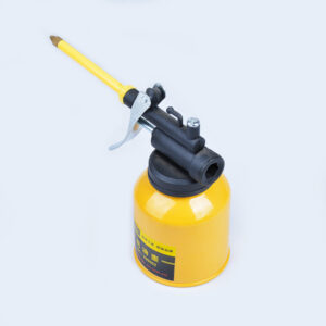 Oil can