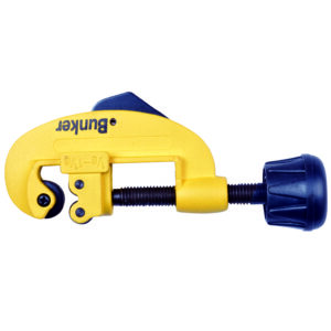 Metal pipe cutter