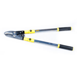 Telescopic  handle  hedge  shears